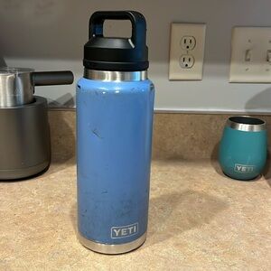 Yeti 36 oz Water Bottle with chug cap